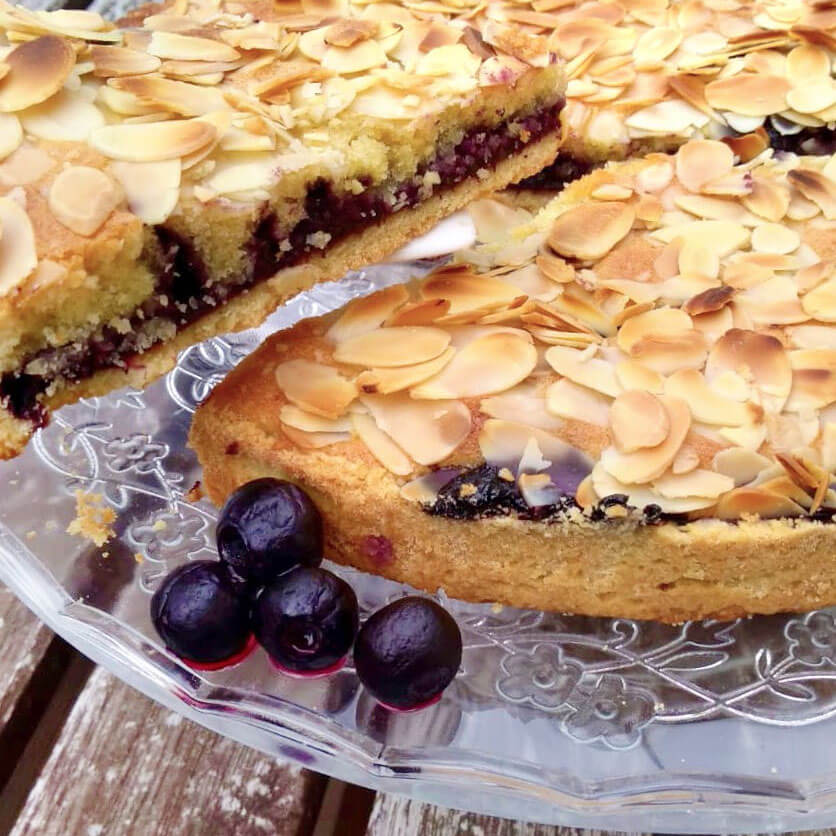 Tarte amandine à la tartinade de myrtille